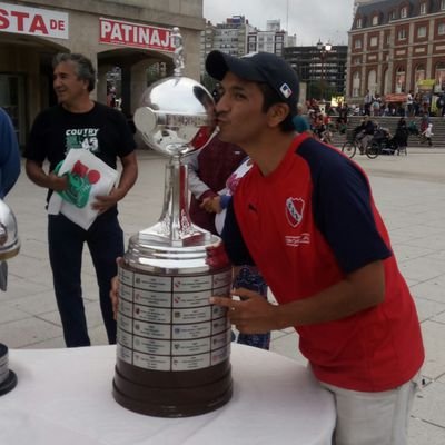 Hincha del Más Grande #Independiente #ReyDeCopas #OrgulloNacional. Vivo en la ciudad del Sol y del Buen Vino. #Mendoza! #FelizDiaDelHinchaDeIndependiente 🔴🔴🔴