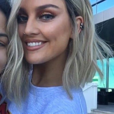 follow @rightheredinah and @Iegendarygcs instead of this account