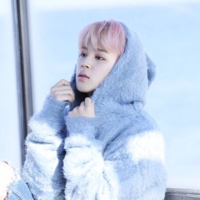 softvminie's profile picture. fan account dedicated to bts ✧