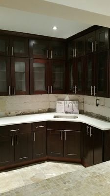 Remodeling and redesigning kitchen cabinets and counter-tops. Serving NYC and surrounding areas.