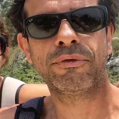 umaneyes's profile picture. 