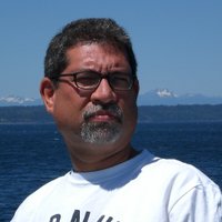 Carlos Linares (@carlosclinar) 's Twitter Profile