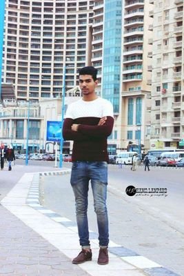 aymanalfahd's profile picture. ليس گل مآآرُسلہَ ! حگآيہ عن وآقعي .. آنمآ ھي گلمآت رآقتَ لي 'وقد يحتآجھآ غييريّ ♥♥ شاب بيحب الفرفشة اوي وكمان بيحب مصر