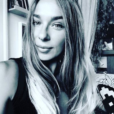 veraiconphoto's profile picture. Photographer | Director | Illustrator with a passion for all things sustainable, organic, eco friendly and compostable.