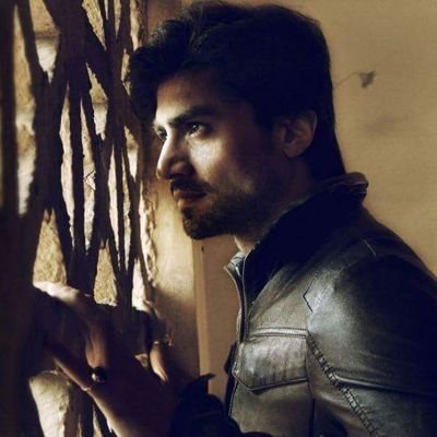 Welcome to #HarshadChopda (Mr. Cutie) World . #Fangirl. follow us for all latest updates pics and edits of #Harshad.  Respect him a lot  #Proud Fan