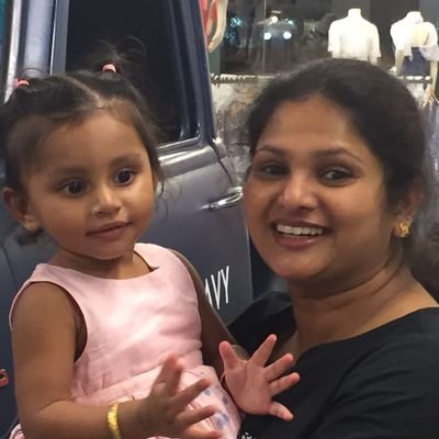 MonaThabitha's profile picture. 