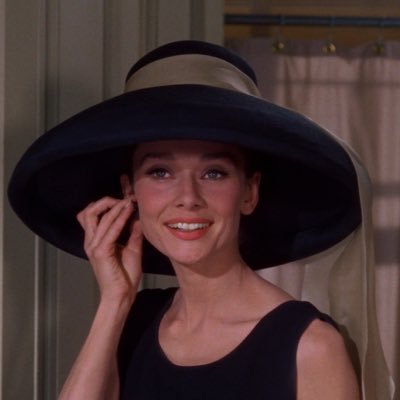 movie_styleB's profile picture. 영화나 드라마 속 주인공들의 스타일링을 스크랩합니다. 오픈카톡 제보 👌🏻