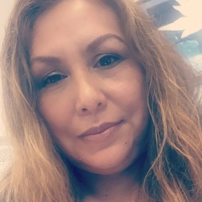 MsReina23's profile picture. 