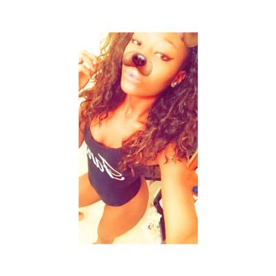 Call me queen follow me on Ig @foreign_queen18 😘😘