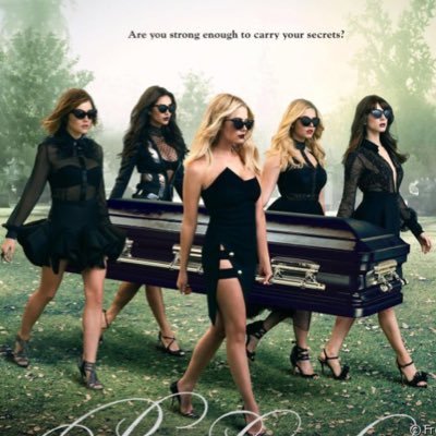 All news about Pretty Little Liars are here: photos, spoilers, interviews... -A