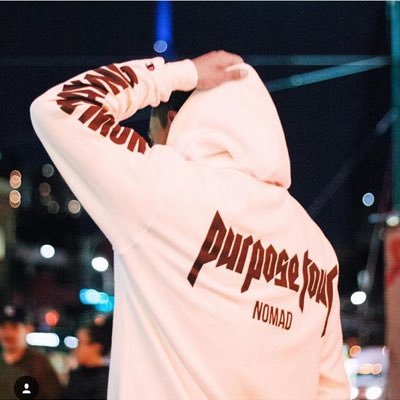 ILoveUMyBizzle's profile picture. @justinbieber an @shawnmendes are bæs