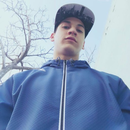 Ig ➡ Cesar_lzrg
__-
.Pianista 🎹🎵🎶
.Gastronomia 🍴🍛🍕🍔🍞
*Lograr objetivos*
