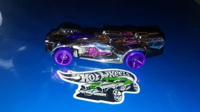 I am a follower of the man who died for me Jesus Christ. I collect hotwheels all diecast cars and all sports cards