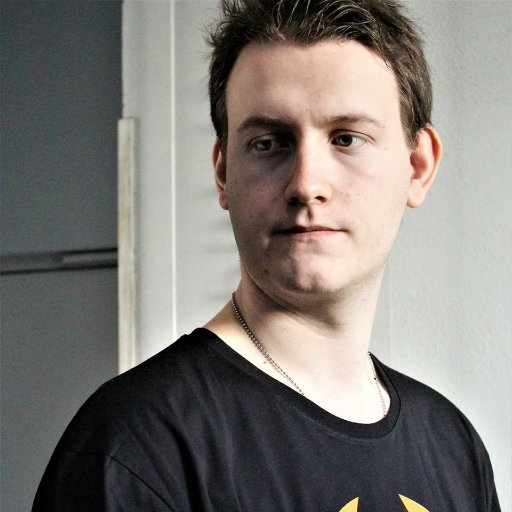 Julien Szykulla : Web Developer 22 ans, @kimple, #html5, #css, #php, #sql, #javascript, #nodeJs, + sauveteur #FFSS