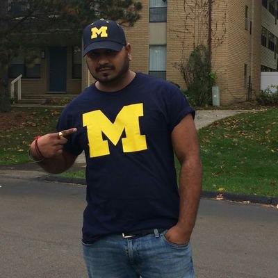 mronak1990's profile picture. 