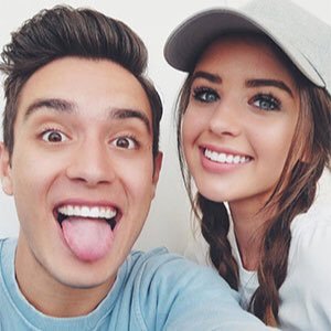 JessBandGabeC's profile picture. I would write a lit bio.. but first...coffee