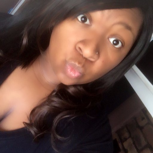 a_amada's profile picture. trying #patience.90's kid on a #naturalhair 💇🏽journey. worker of 📦 . trying to better myself 📚 🏋🏾‍♀️💙 #teamiphone