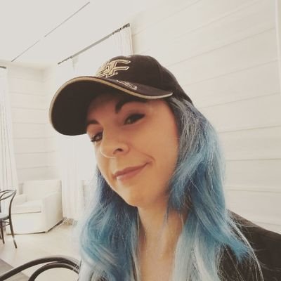 CarlieSavh Profile Picture