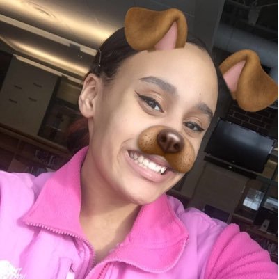 ddaniellaaaa122's profile picture. 