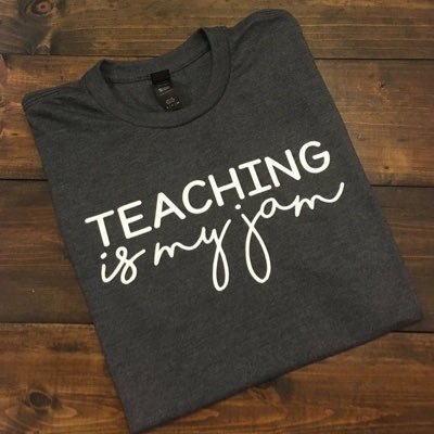 Edruz46's profile picture. Mom, wife, teacher - trifecta