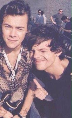 \\👬Larry es real 👬//