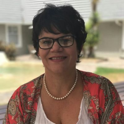 RonelPienaar1's profile picture. Wife, mother, friend, entrepreneur...