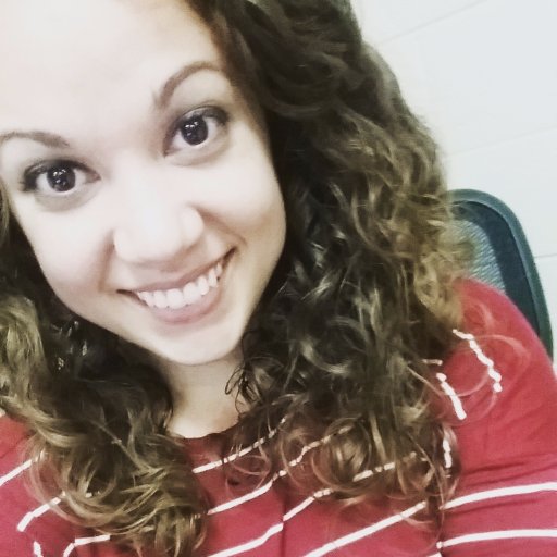 High School English teacher.👩🏫 Bibliophile.📚 Fur-baby mom. 🐱 Mrs. 💕 💍