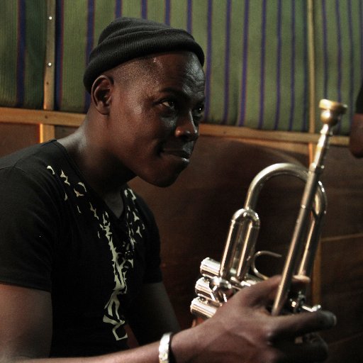 MakdevDev's profile picture. Artiste Musicien,formateur,Jazz Fusion Music