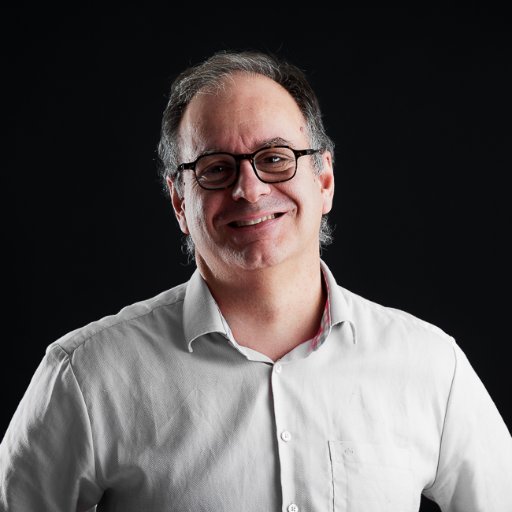 Explorateur des horizons- #gouvernance, #fundraising, #mécénat, #crowdfunding pour les organisations publiques, les associations. Fundraiser professionnel