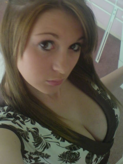 onelovelybunny's profile picture. 