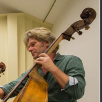 onderneming Resto-Deco, renovatie-& schildersbedrijf.(meesterschilder) Docent Tekenen-Handvaardigheid. Contrabassist