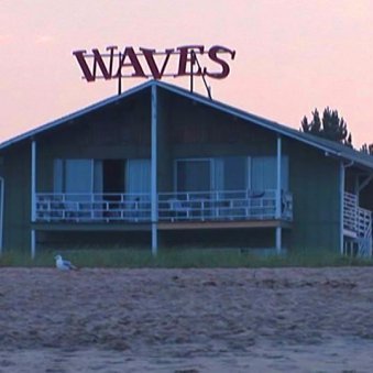 Waves Oceanfront Resort is located directly on Old Orchard Beach in Maine, just a few minutes walk from the pier. Enjoy rooms with ocean views!