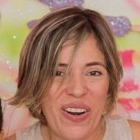 lanitanavarro's profile picture. Escribidora, cuentisca, lectora, editora, diseñadora, conversadora vespertina, profesora y tía.