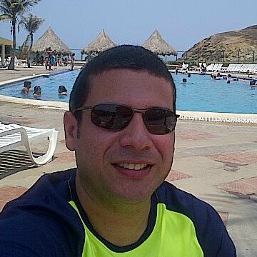 licenciado en Comunicación Social, Licenciado en Educación, Periodista y locutor