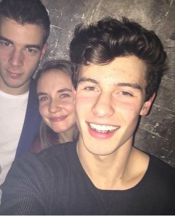 EL FERNET, LAS MILANESAS Y EL BIZCOCHO DE SHAWN
