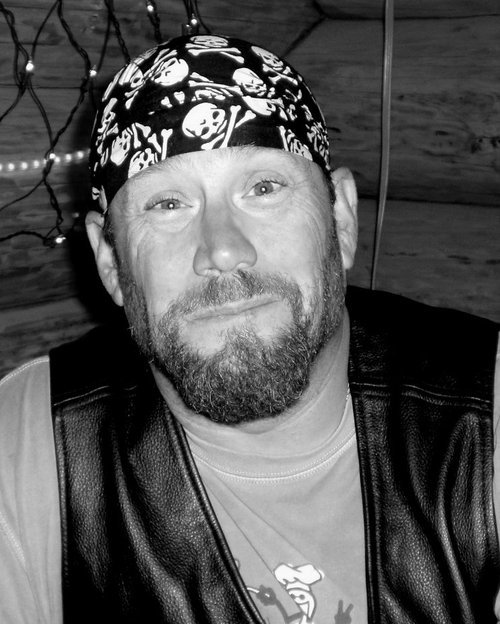 erikanders45's profile picture. Male, 45, 2 great daughters