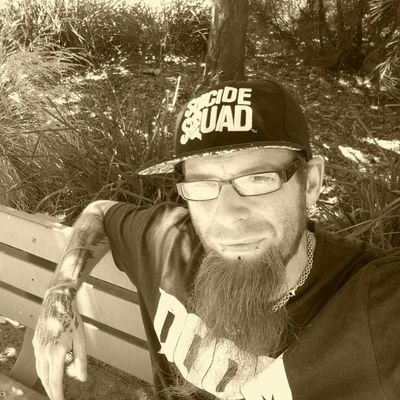 LordFracture's profile picture. Metal.