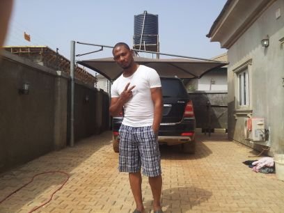 noviryhmes's profile picture. Just a C̣̲̣̣̣̲̣̣☺̣̣̥̇☺̣̣̥̇ƪ̣̥. Headed guy