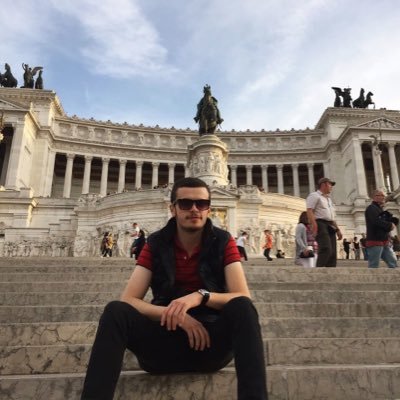 iyiyimseeen's profile picture. 