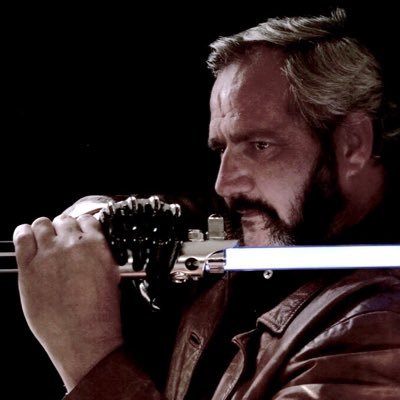 fabricesabre's profile picture. Photographe sur Avignon. Doté de 1, 2 ou 3 mains. Meme générateur.