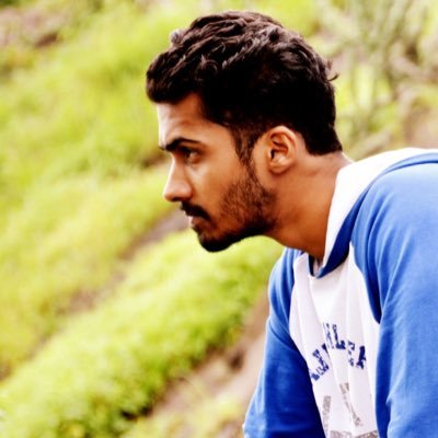 919890037736's profile picture. 