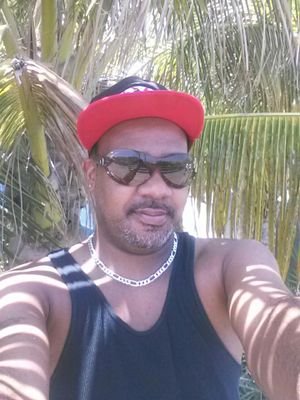 CAF42074's profile picture. Cool laid back fella #420 Best Birthday Ever