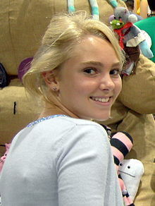 My name is  AnnaSophia Robb  & This is my Official Twitter Page..