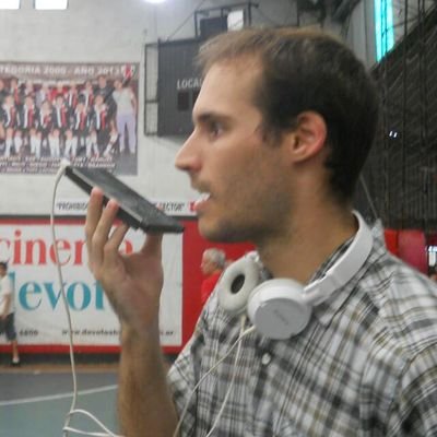 Periodista. Círculo de Periodistas Deportivos y Universidad del Salvador. Conductor de El Semillero: especialista en fútbol infantil (RBD Radio).