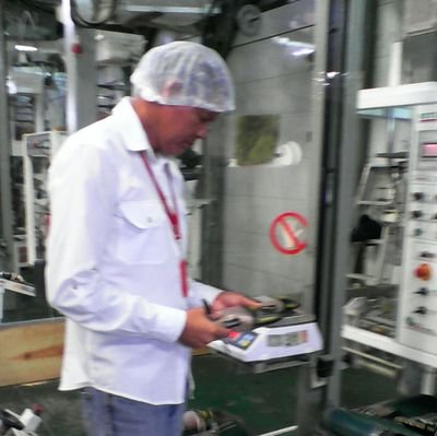 Profesional en el area de Alimentos  con amplia experiencia. Bolivariano 100% Revolucionario. Magallanero furibundo   y eterno jugador de Voleibol