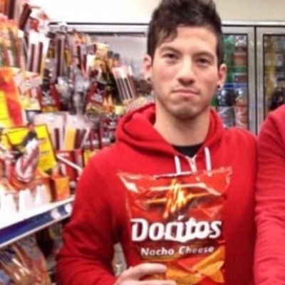 nanszja's profile picture. @fallingtonight