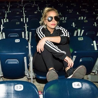 Teexxx17's profile picture. ดนตรีและเสียงเพลง