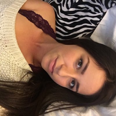 taytayclink's profile picture. I'll make you smile for the simple fact I'm good at it BenU Softball 🅱️⚾️ L.S. ♡