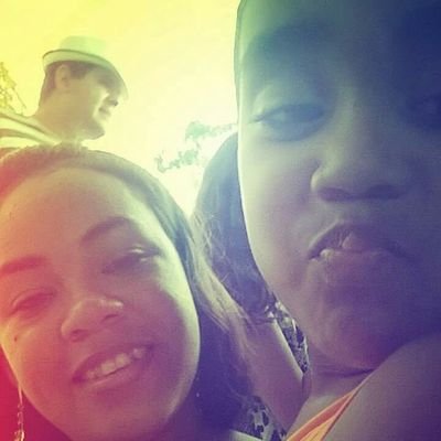 suelirjcg's profile picture. Felicidade não se compra, se vive.