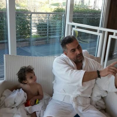 CORNELSTOICA's profile picture. Ognuno di noi ha due vite........Una e quella che vive....E l'altra e quella che sogna.